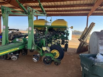 Main image John Deere 1770